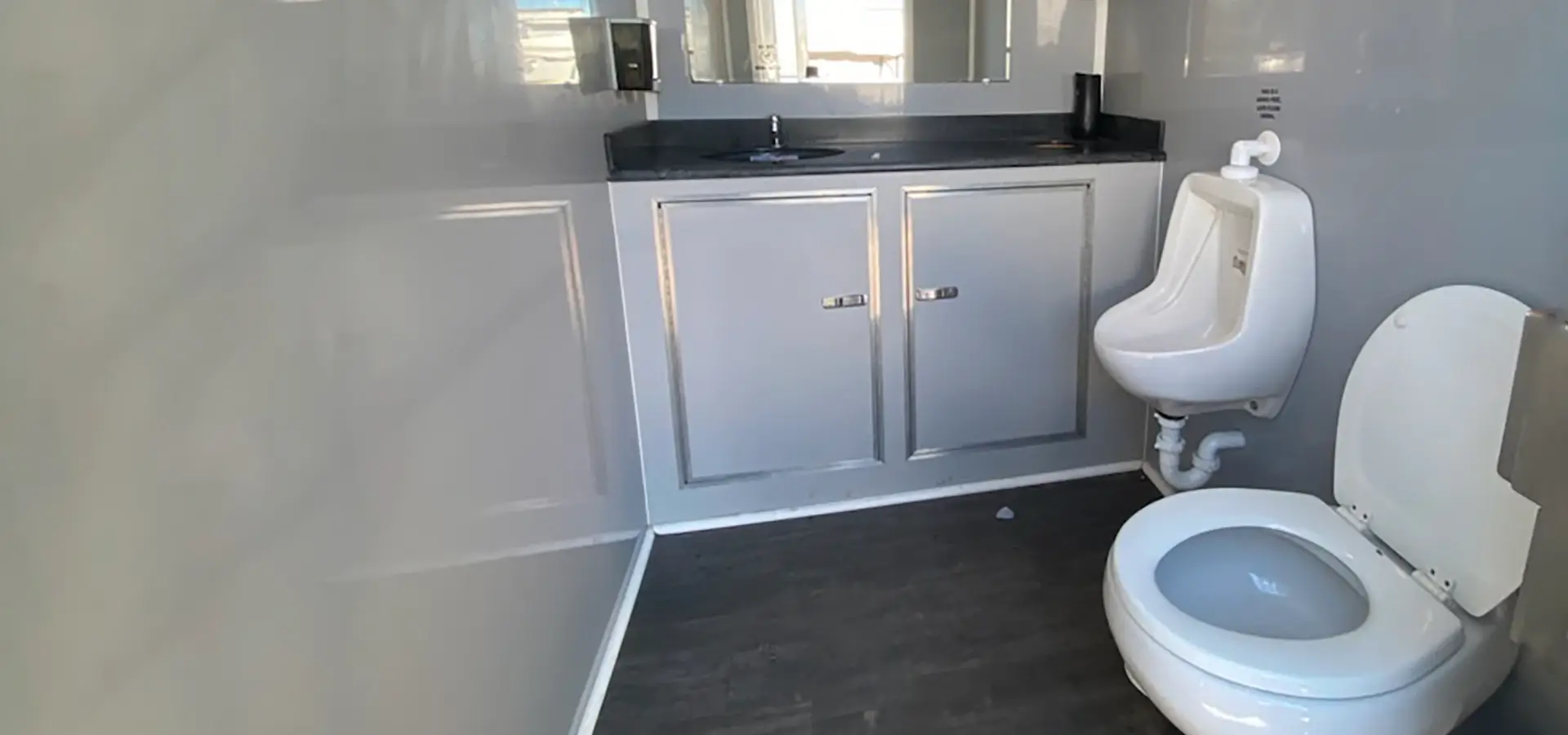 portable luxury bathroom for outdoor parties